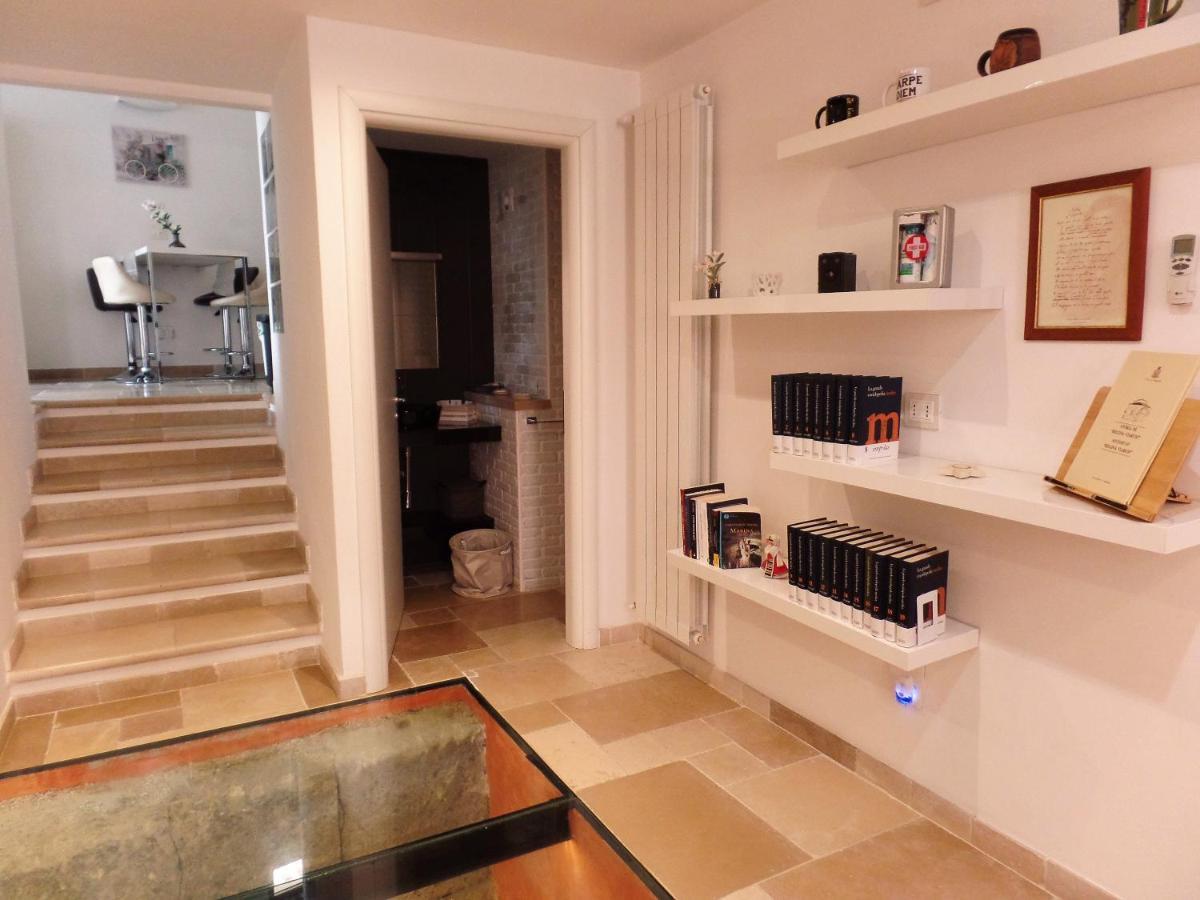 Regina Viarum Apartment, Historic City Centre Brindisi Luaran gambar