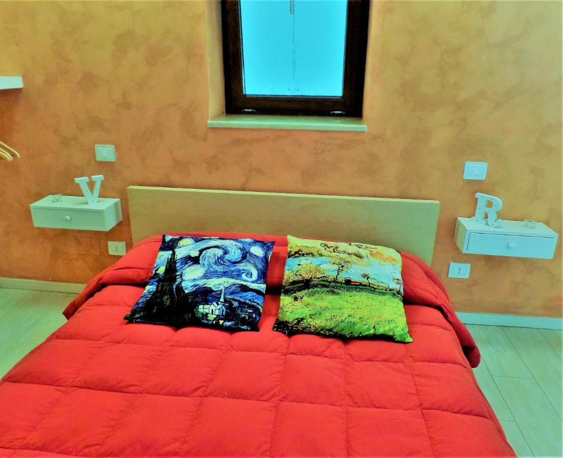 Regina Viarum Apartment, Historic City Centre Brindisi Luaran gambar